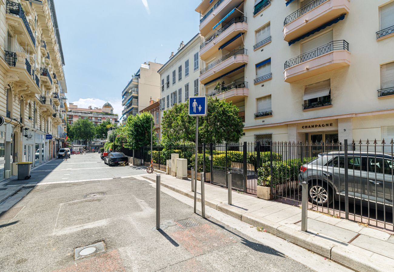 Appartement à Nice - Grand 2 Pièces Cozy - Libération