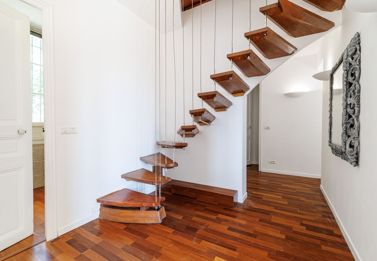 Appartement à Nice - Très Grand 2 Pièces Calme Vue Dégagée