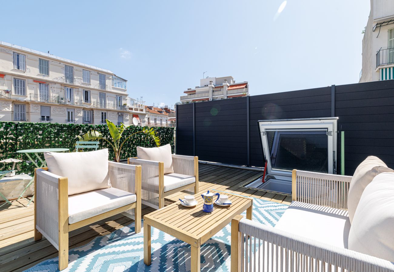 Appartement à Nice - Grande Terrasse Plein Ciel - 2 Pièces