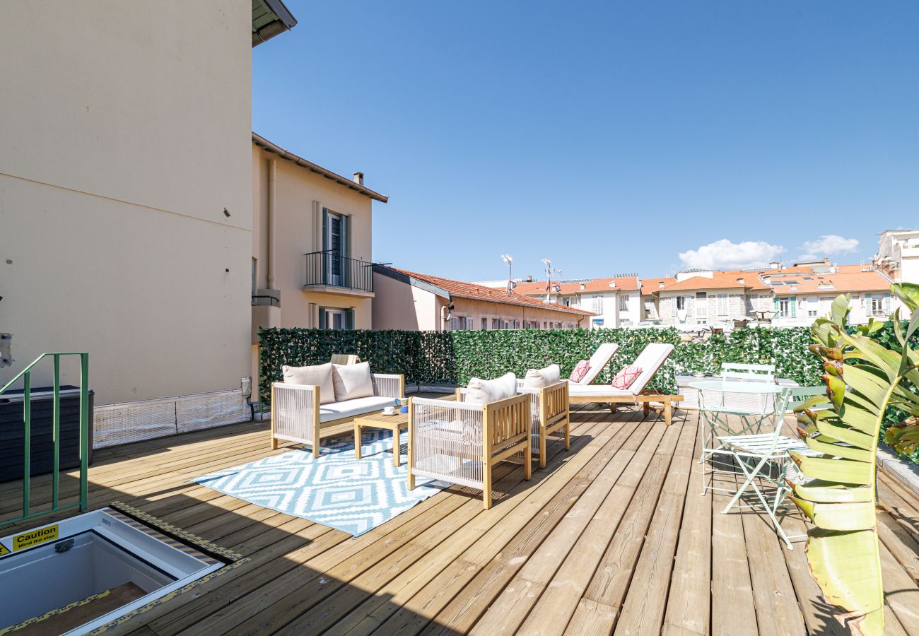 Appartement à Nice - Grande Terrasse Plein Ciel - 2 Pièces