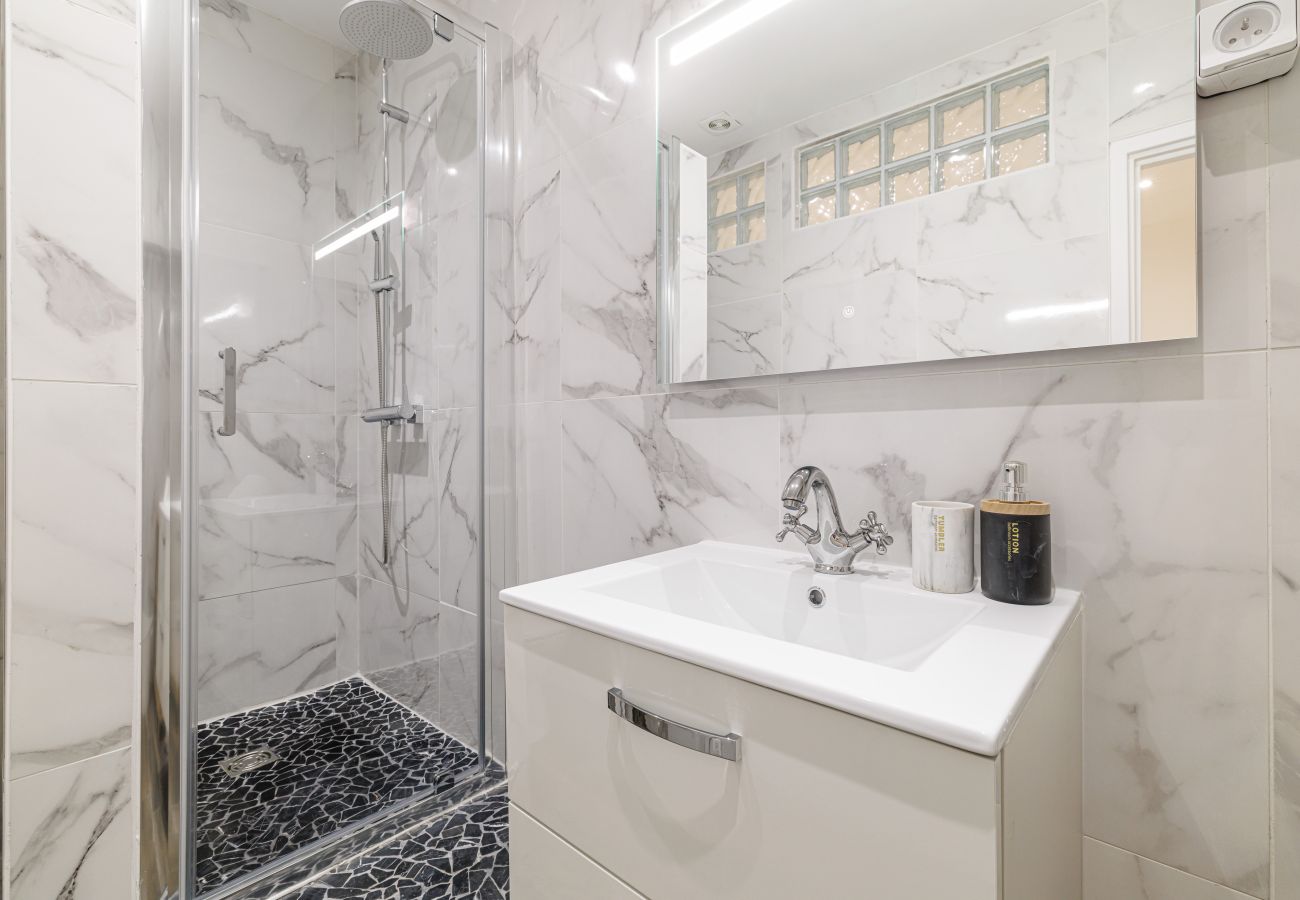 Appartement à Nice - Ultra Central Rue Masséna - 2 Pièces