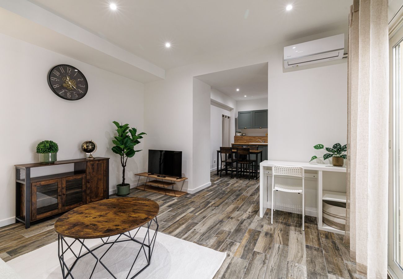 Appartement à Nice - Ultra Central Rue Masséna - 2 Pièces