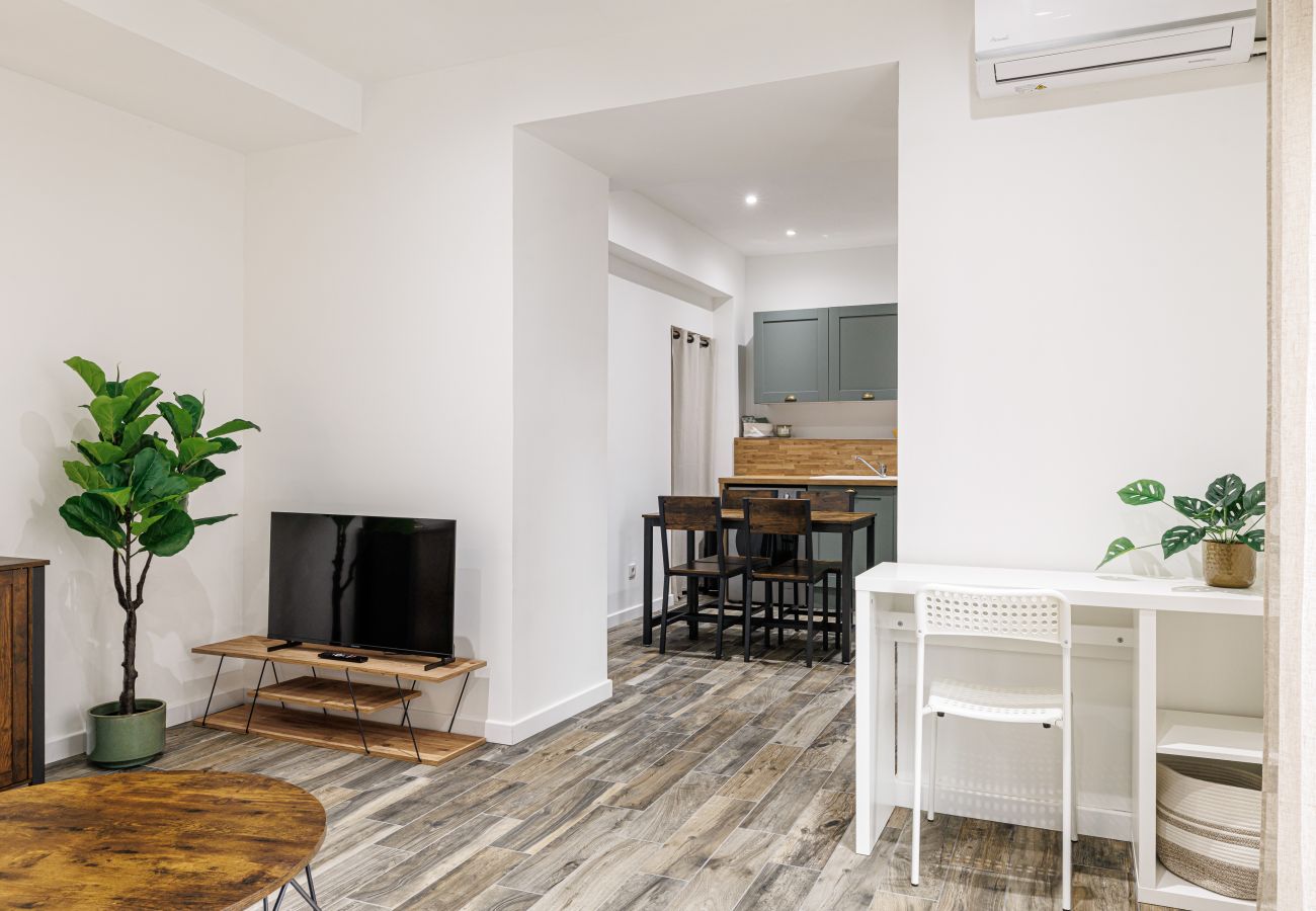 Appartement à Nice - Ultra Central Rue Masséna - 2 Pièces