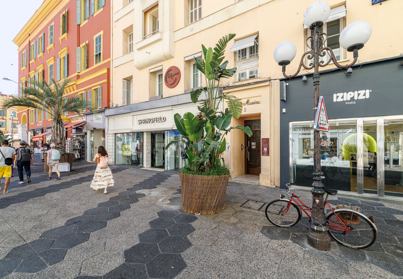 Appartement à Nice - Ultra Central Rue Masséna - 2 Pièces