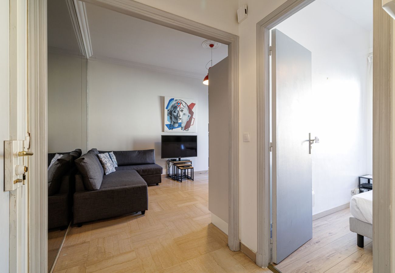 Appartement à Nice - 3 Pièces Ultra Centre - Clim & Balcon