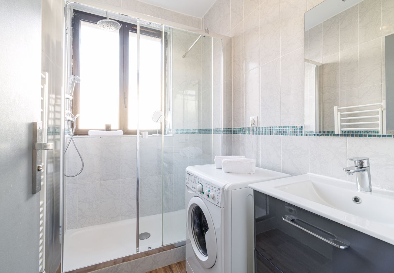 Appartement à Nice - 3 Pièces Ultra Centre - Clim & Balcon