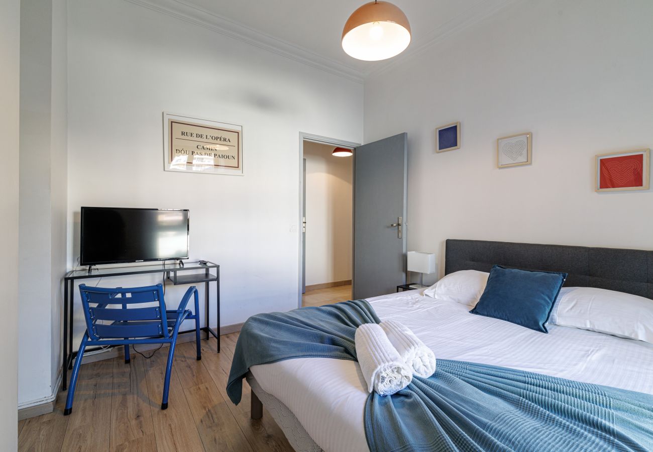 Appartement à Nice - 3 Pièces Ultra Centre - Clim & Balcon