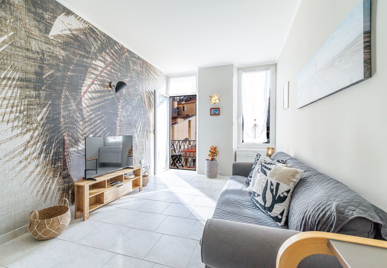 Appartement à Nice - Rue Masséna - 3 pièces au Calme avec Balcon 