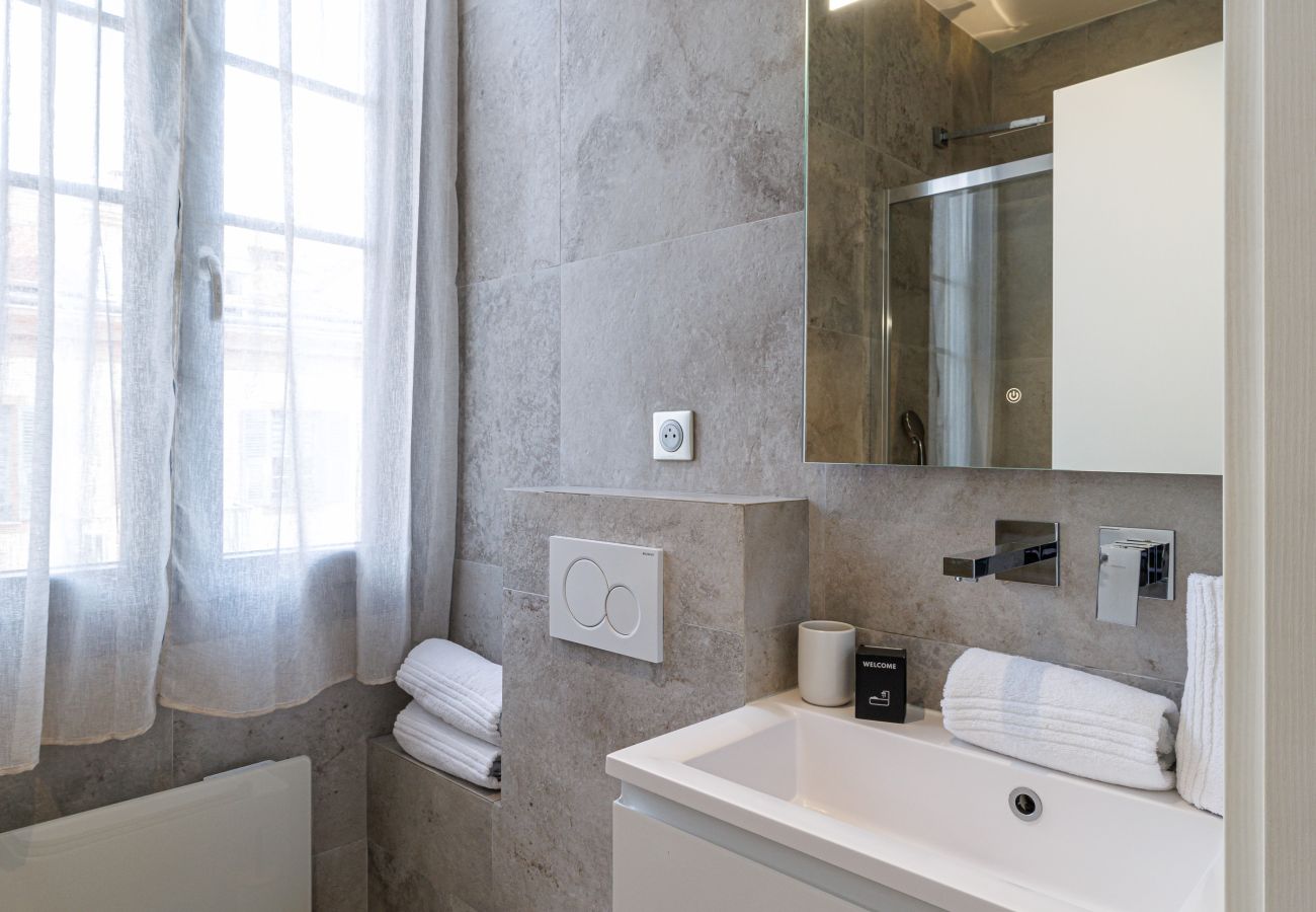 Studio à Nice - Cosy Studio au Port de Nice - Place Garibaldi