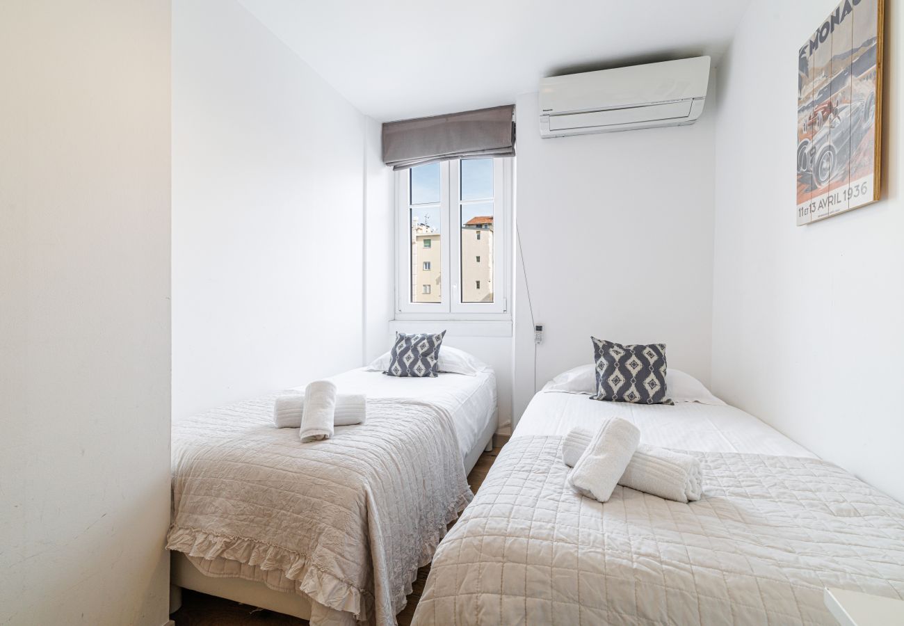 Appartement à Nice - Grand 4 Pièces Central Climatisé - Carré d'Or