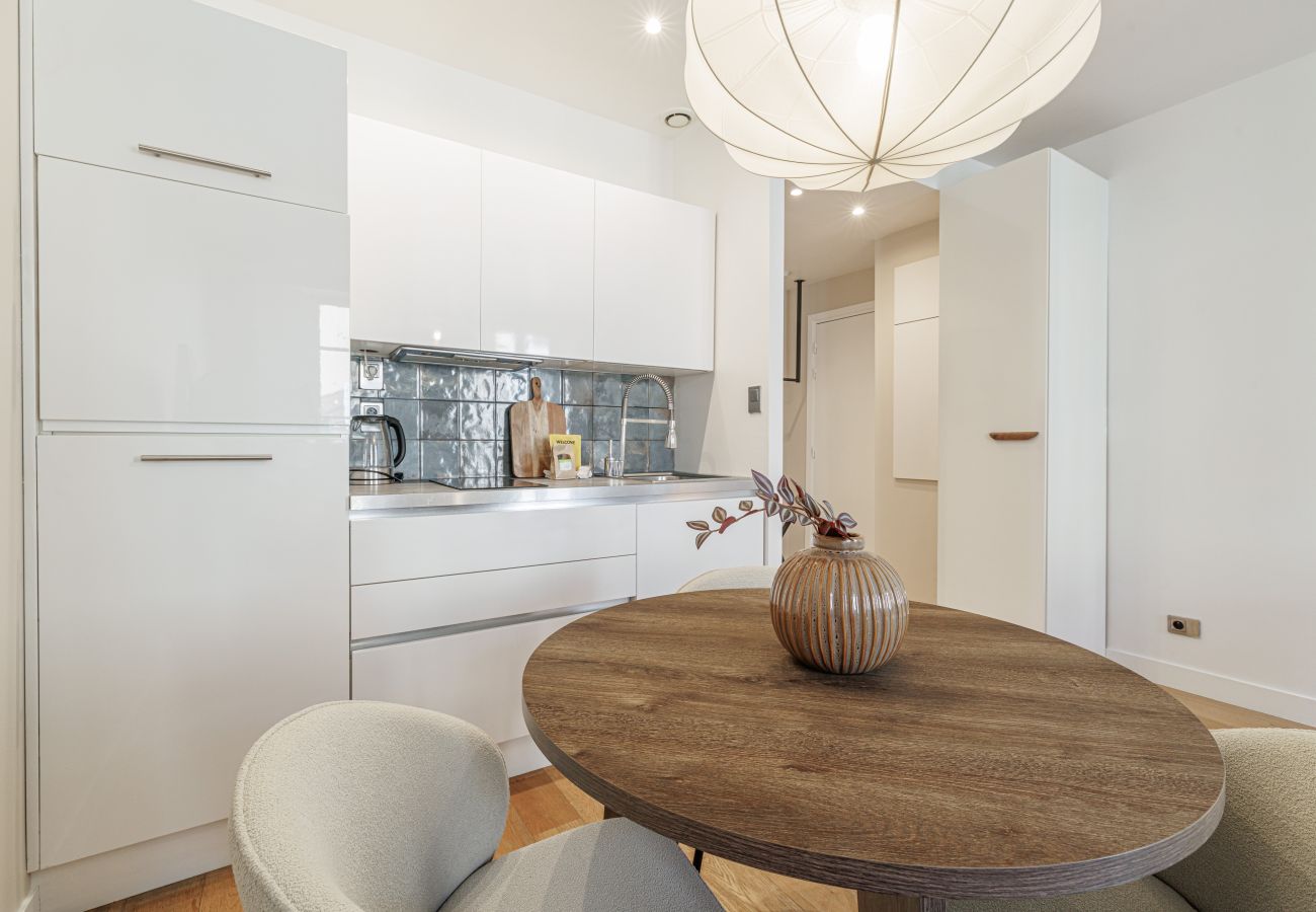 Studio à Nice - Lumineux Studio au Port de Nice - Place Garibaldi