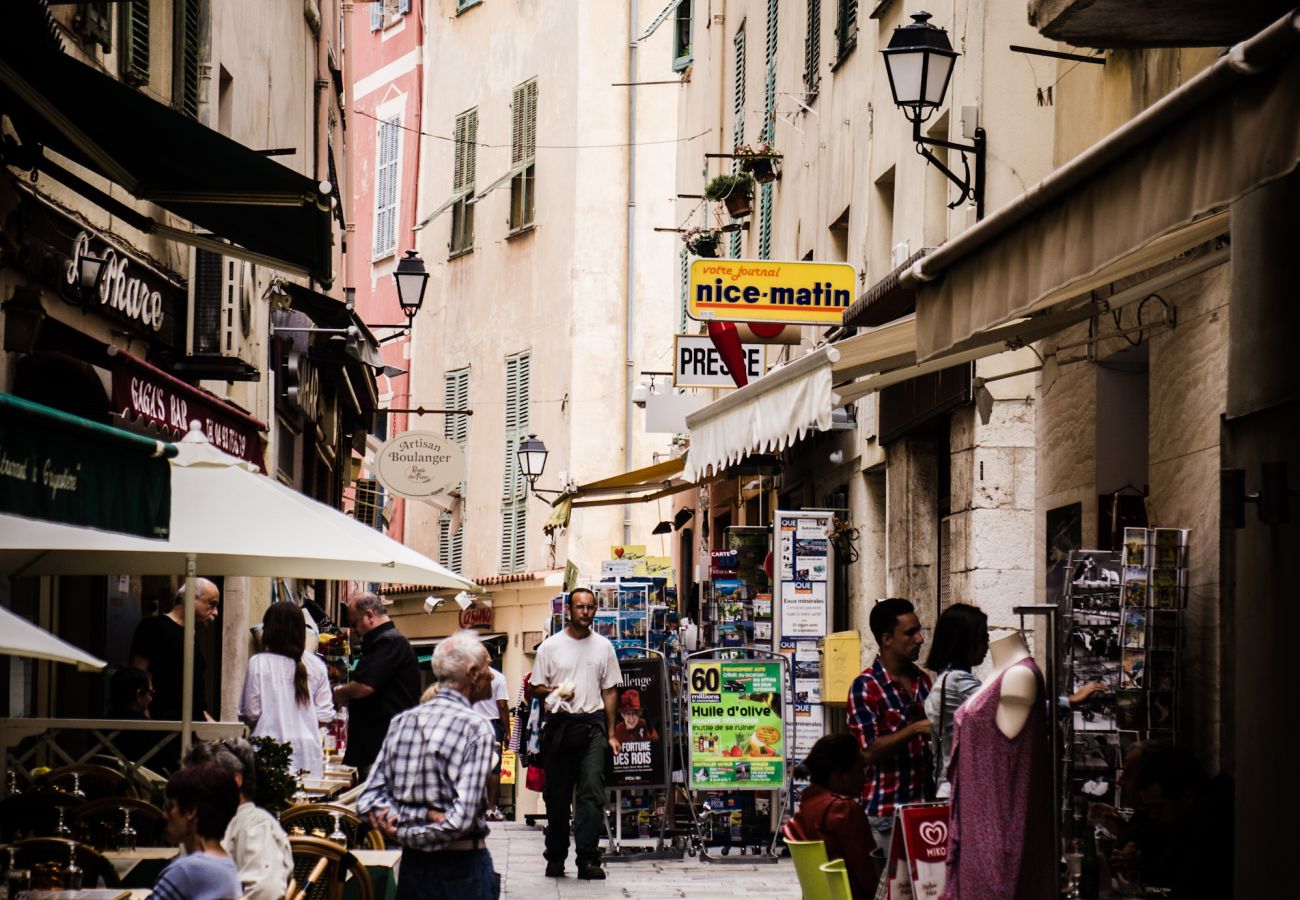 Appartement à Villefranche-sur-Mer - Dernier étage et Vue Mer dans la Vieille Ville