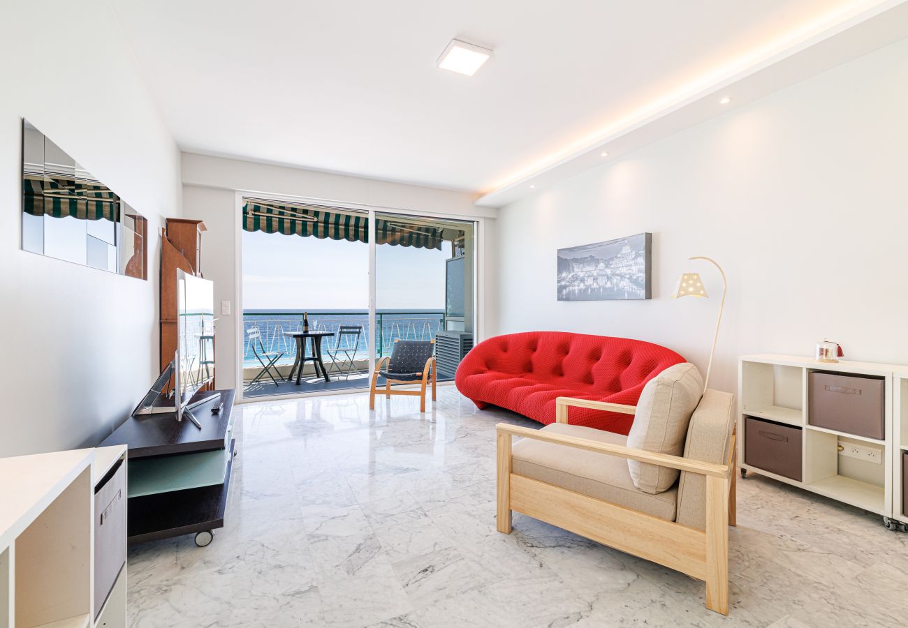Appartement à Nice - Vue Mer Panoramique 2 Pièces Promenade des Anglais