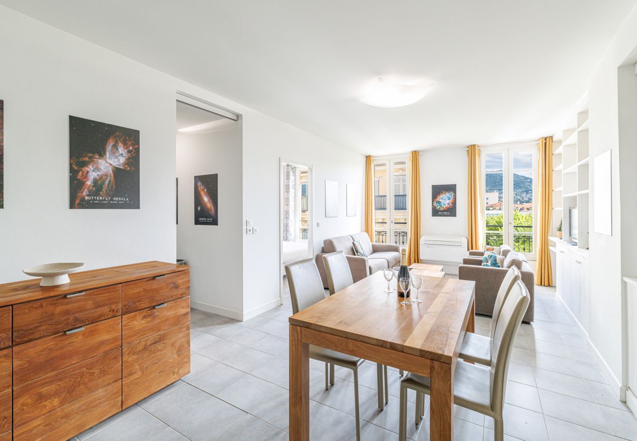 Appartement à Nice - Charmant 2 Pièces en Plein Centre Ville
