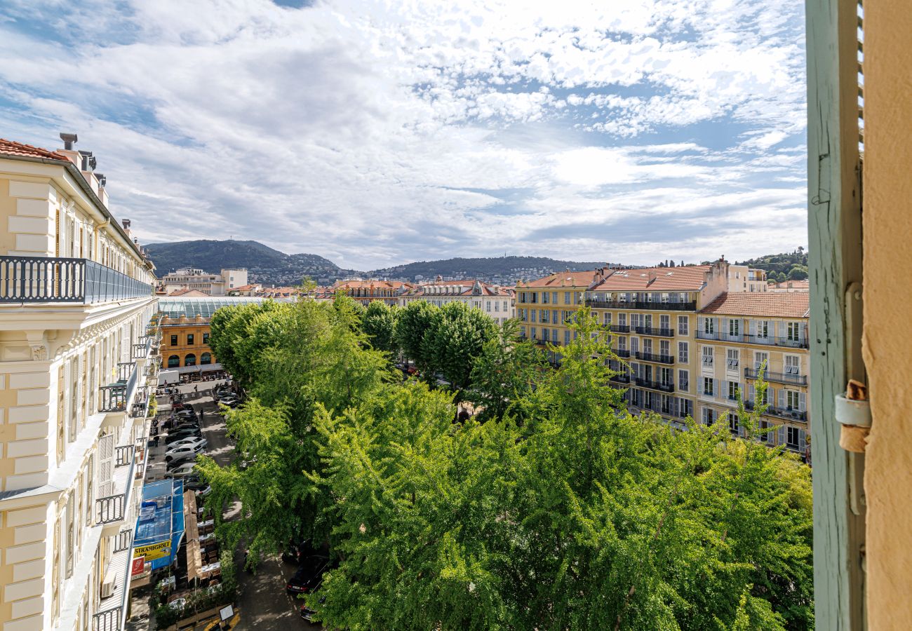 Appartement à Nice - Charmant 2 Pièces en Plein Centre Ville