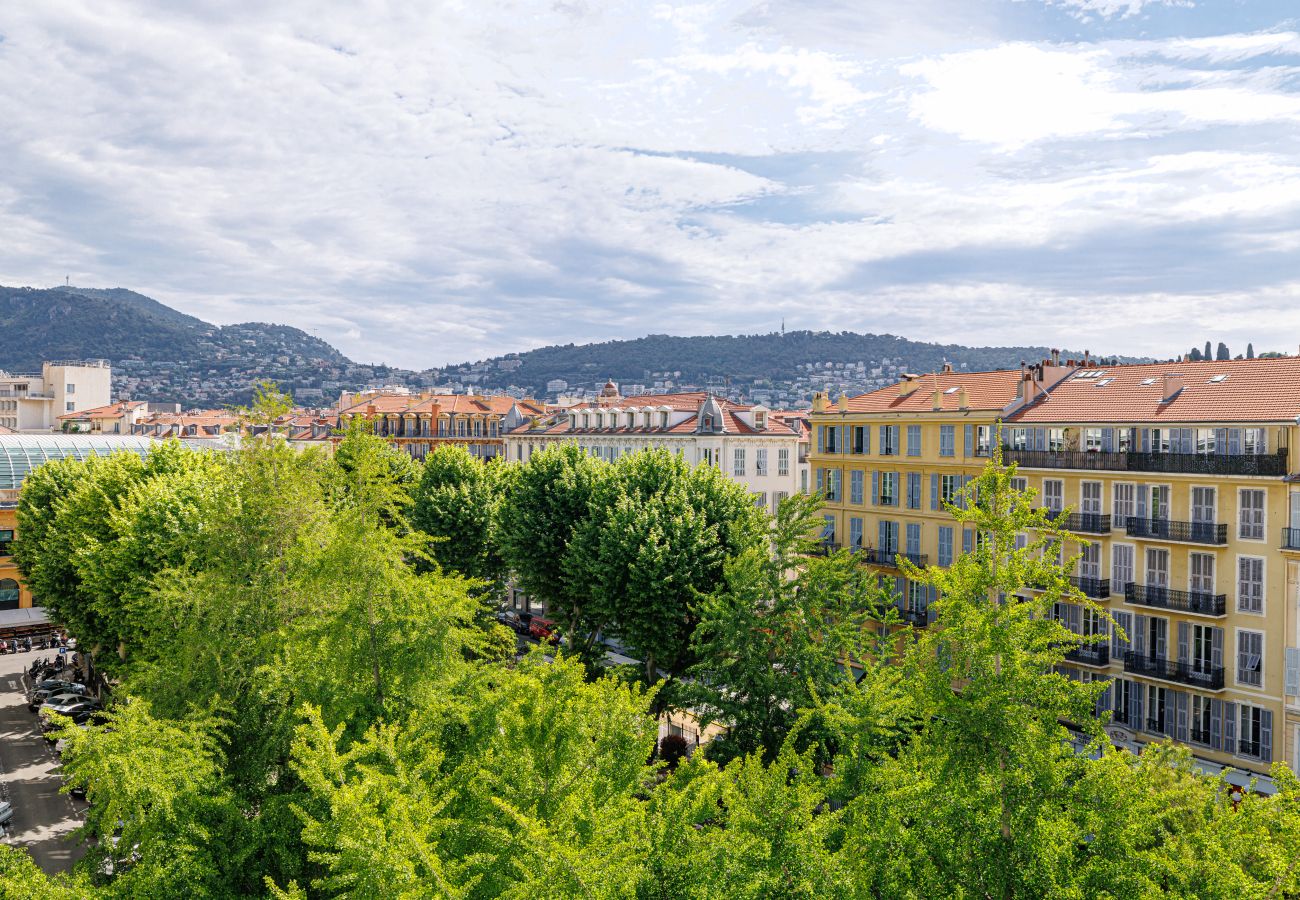 Appartement à Nice - Charmant 2 Pièces en Plein Centre Ville