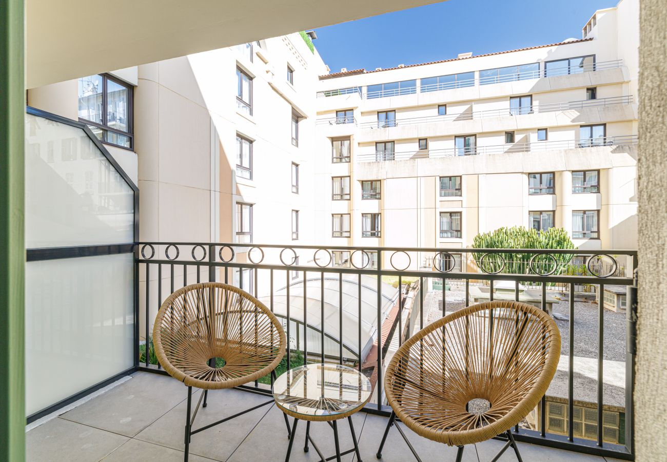 Appartement à Nice - Joli 2 Pièces au Calme en Plein Centre Ville
