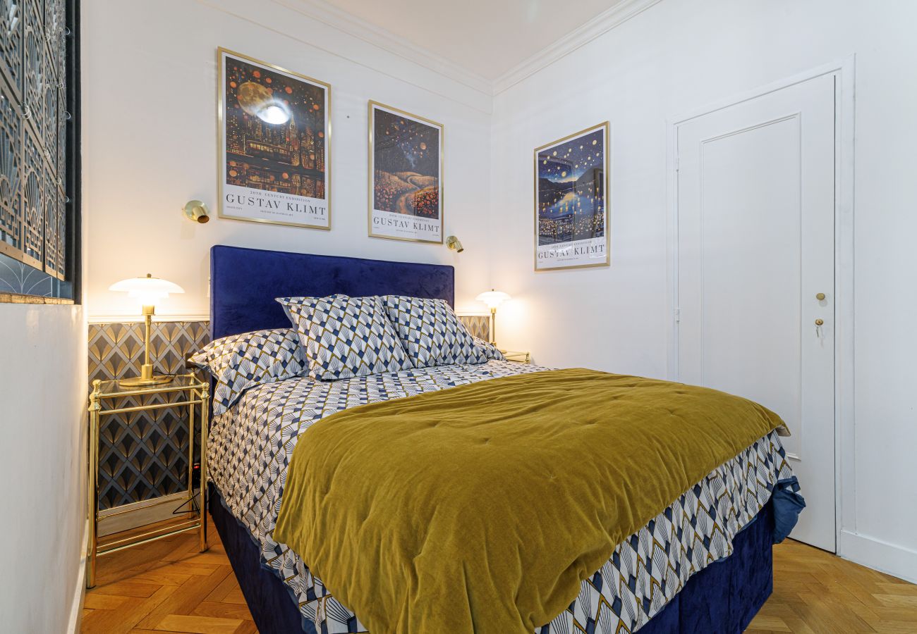 Appartement à Nice - Paisible 2 pièces, Grande Terrasse Plein Soleil