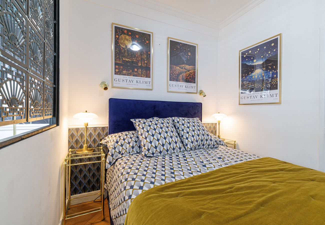 Appartement à Nice - Paisible 2 pièces, Grande Terrasse Plein Soleil