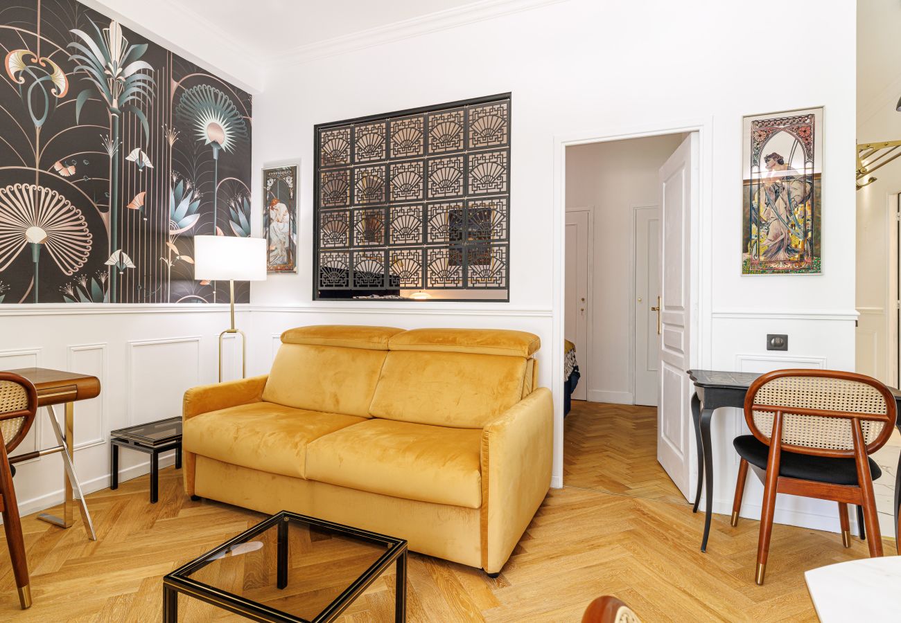 Appartement à Nice - Paisible 2 pièces, Grande Terrasse Plein Soleil