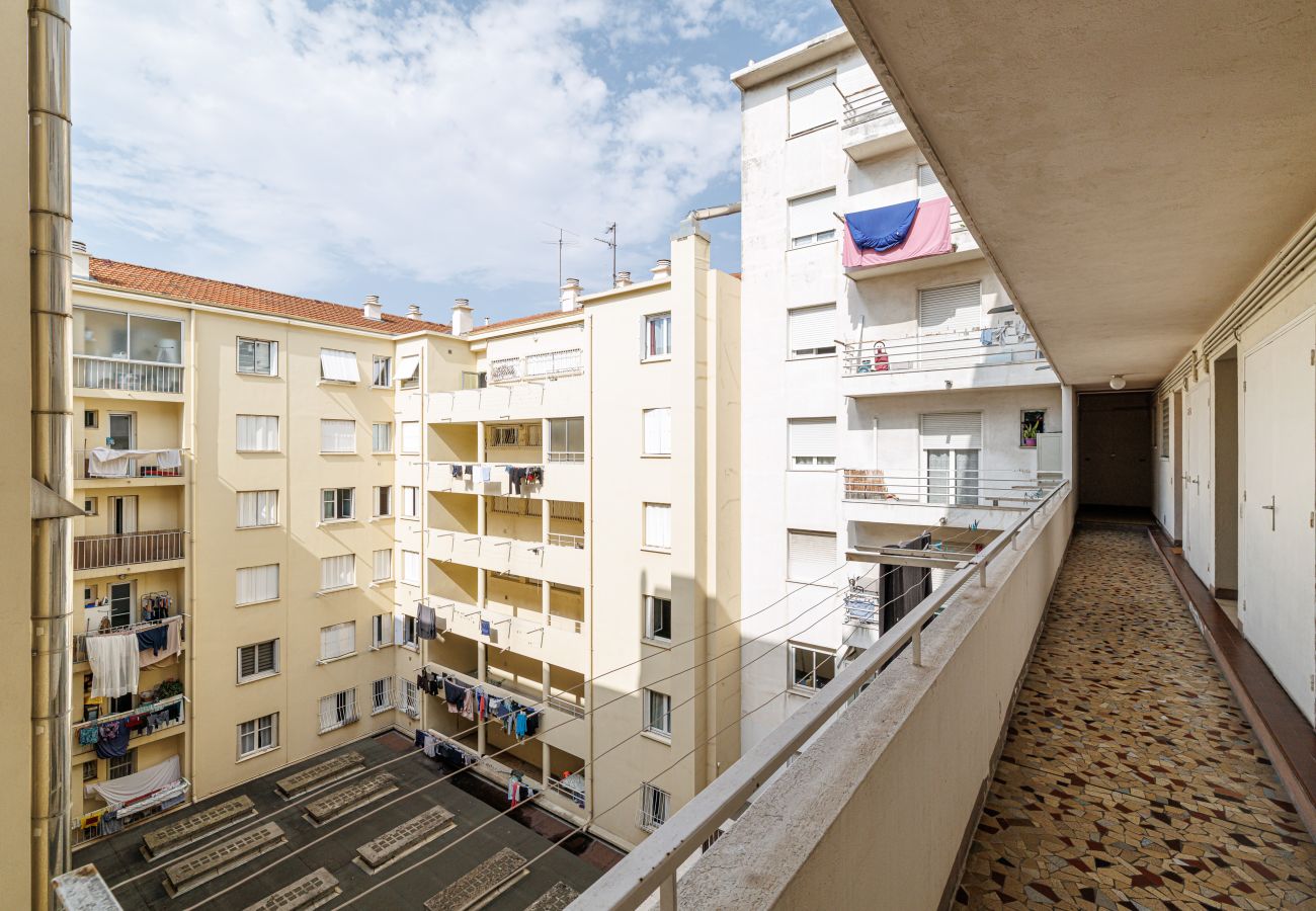 Appartement à Nice - Confortable & Lumineux 3 Pièces