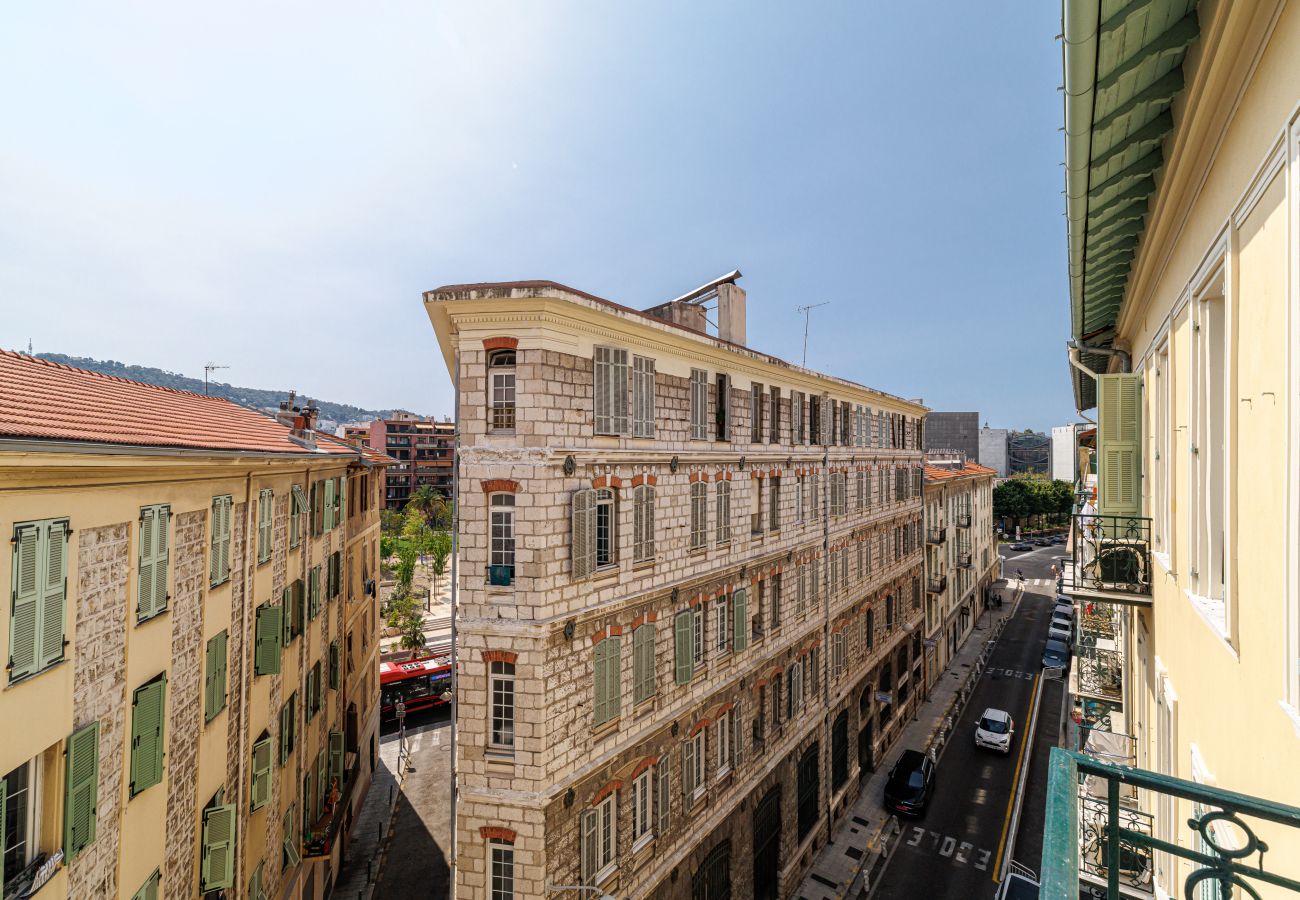 Appartement à Nice - Charmant & Lumineux 2 Pièces